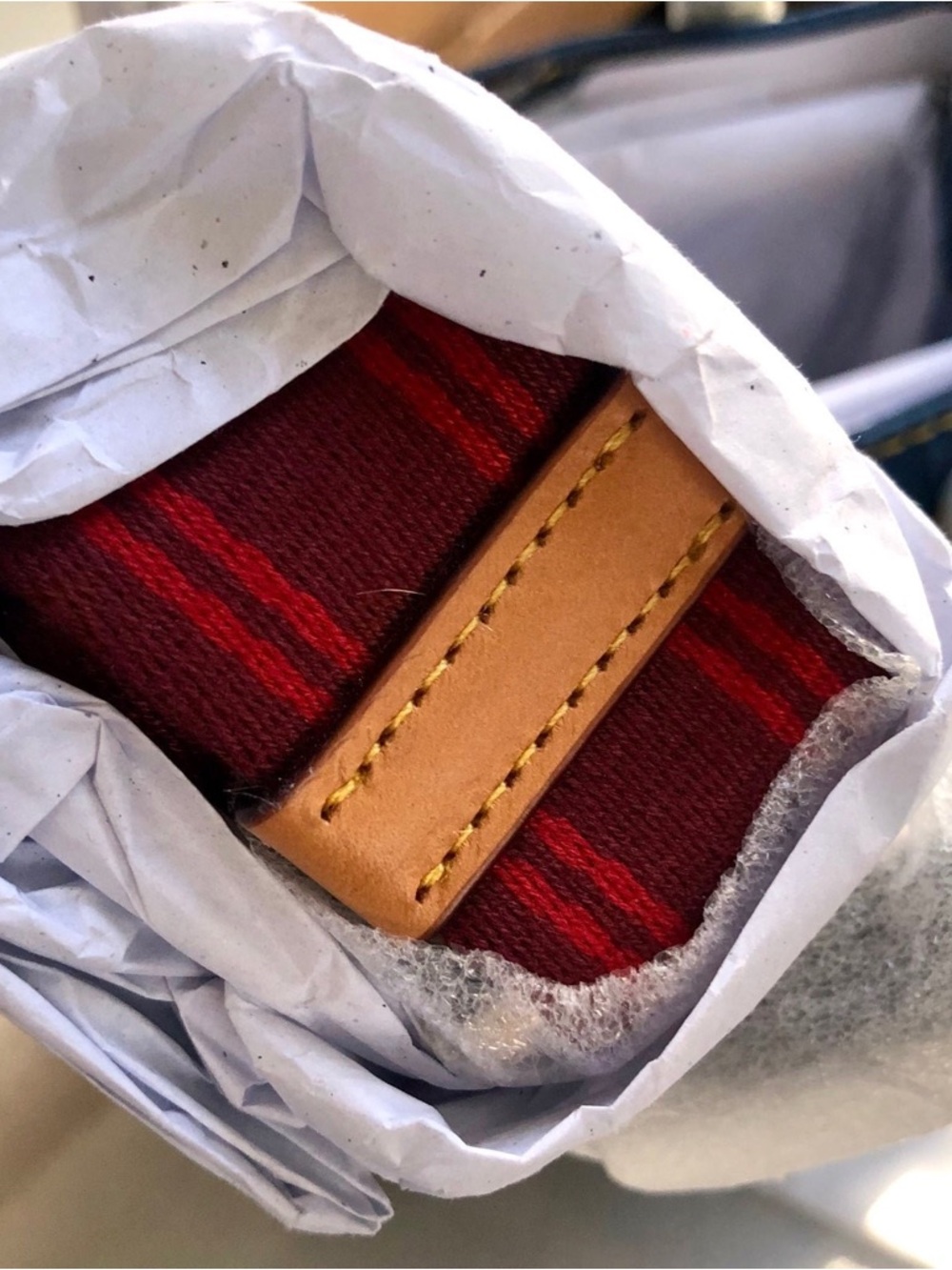 Coach Denim Field Tote 22 Authentic Signature Pattern - Picture 6 of 6